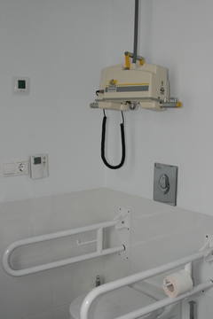 Handi-Move ceiling hoist in the master bathroom